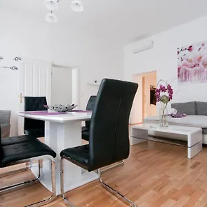 Appartamento Center